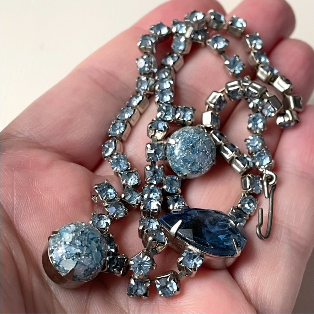 Gorgeous vintage blue rhinestone choker necklace w/ confetti cabochons - Picture 9 of 10